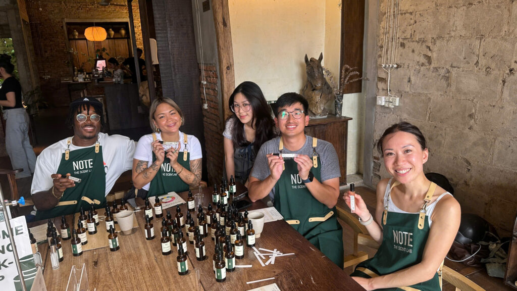 workshop, nước hoa tự làm, NOTE - The Scent Lab, nước hoa DIY, workshop nước hoa, Sen