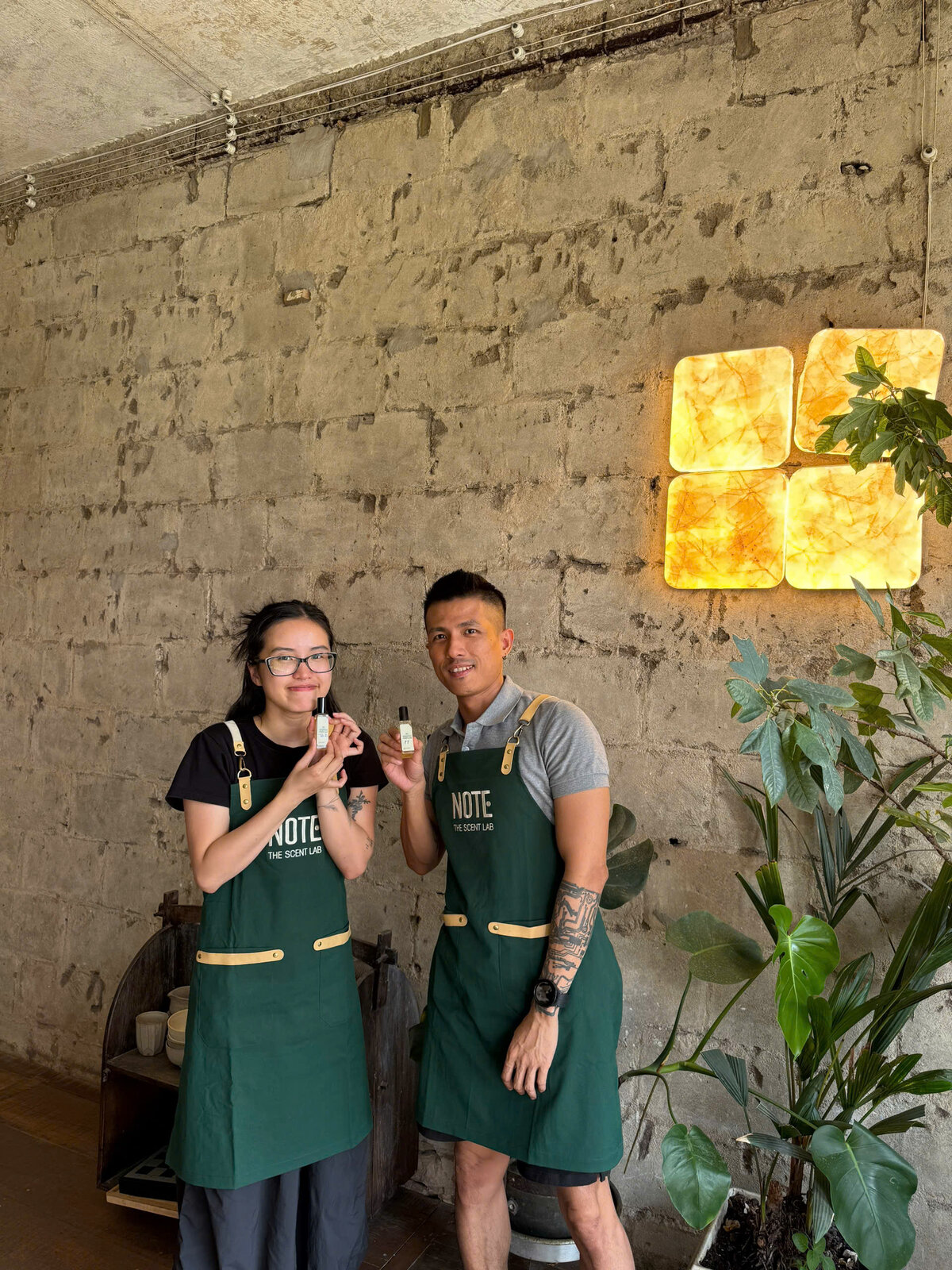 Chai nước hoa tự pha chế