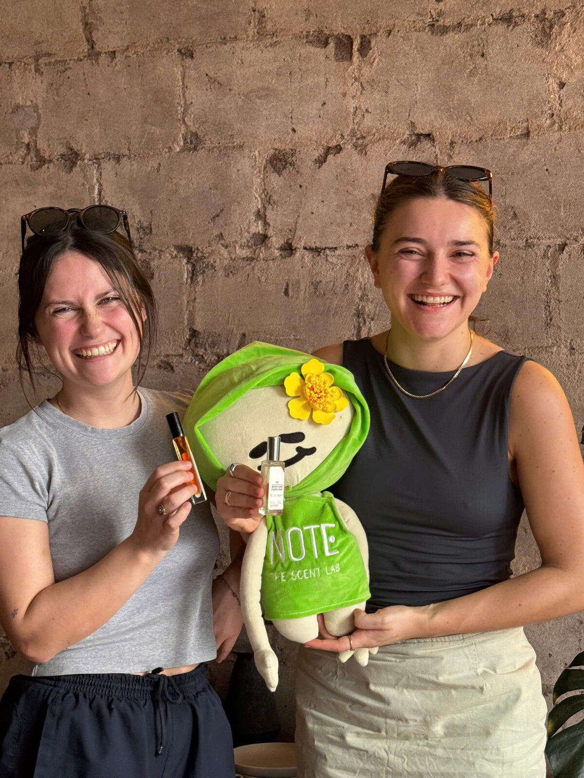 Chai nước hoa tự pha chế