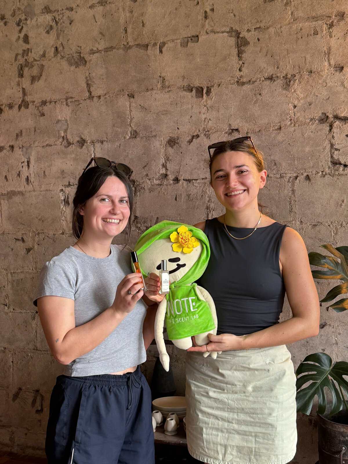 Pha chế nước hoa tại NOTE Sài Gòn